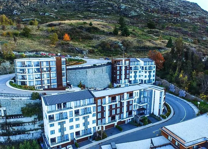 Queenstown Village Apartments