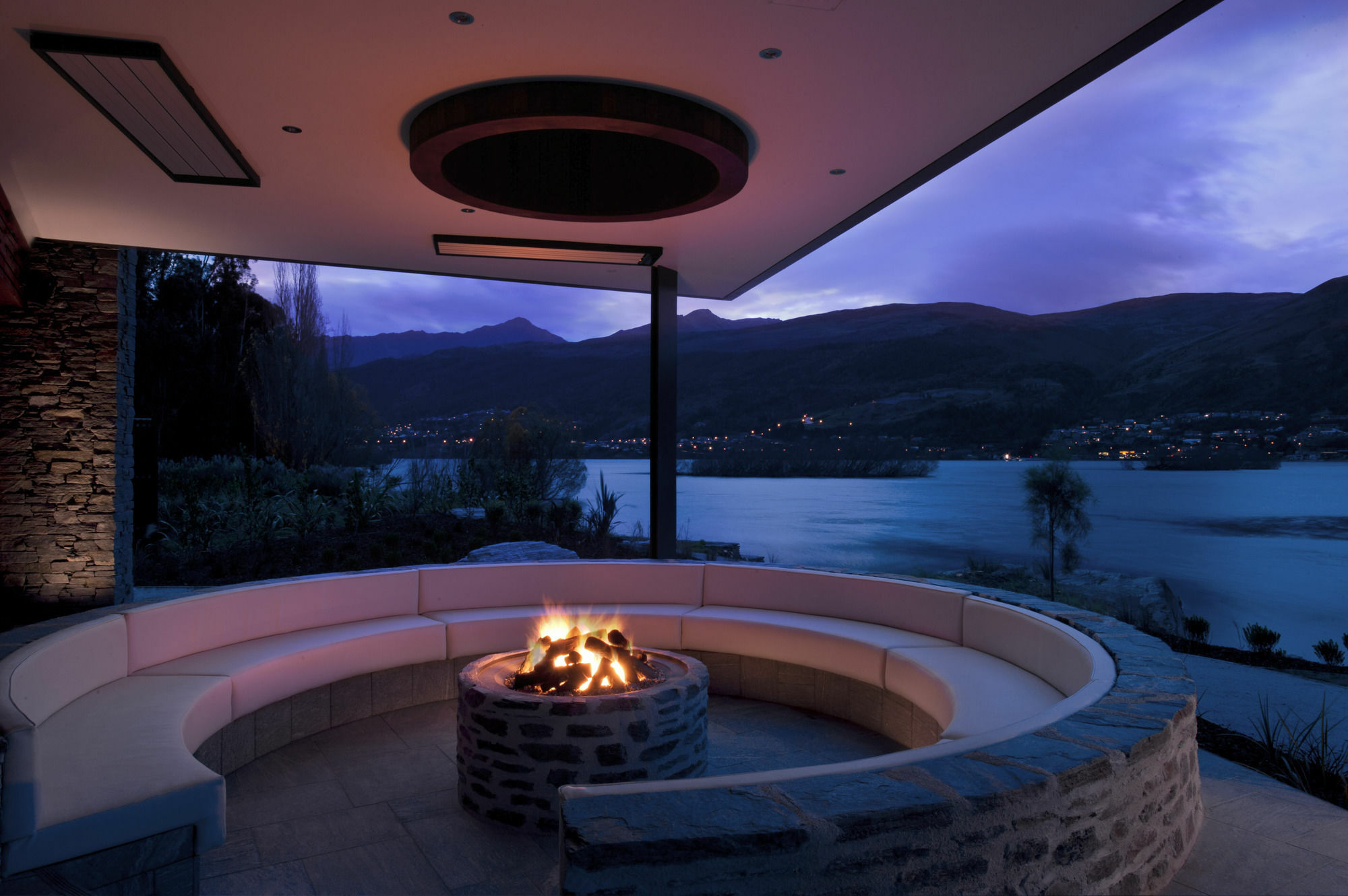 Village Queenstown