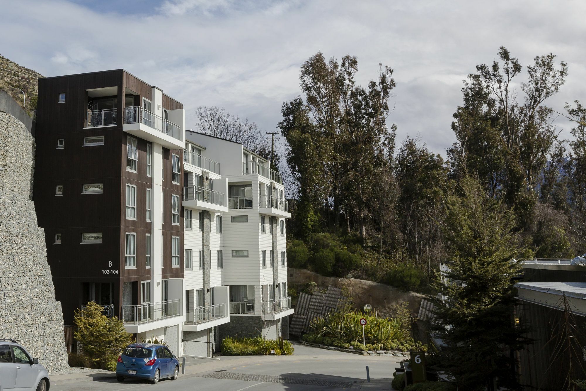 Aparthotel村